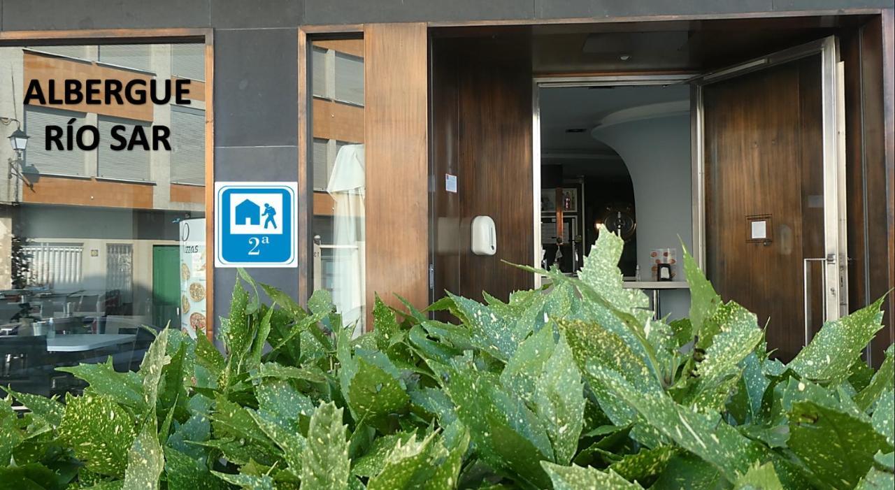 Albergue Cafeteria Rio Sar Падрон Экстерьер фото